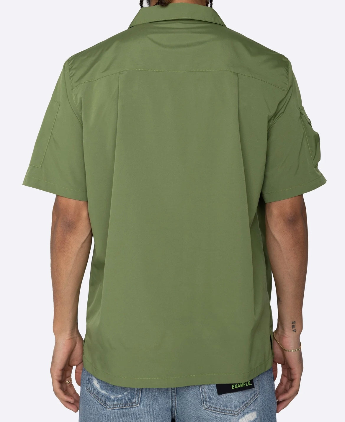Em “camp” shirt (green)
