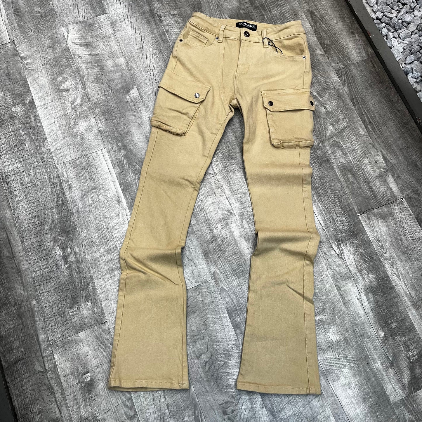 Cla “khaki” cargo stacked pant